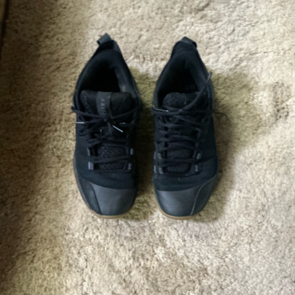 Men's Black Under Armor Curry 325 Basketball Shoes Size 9